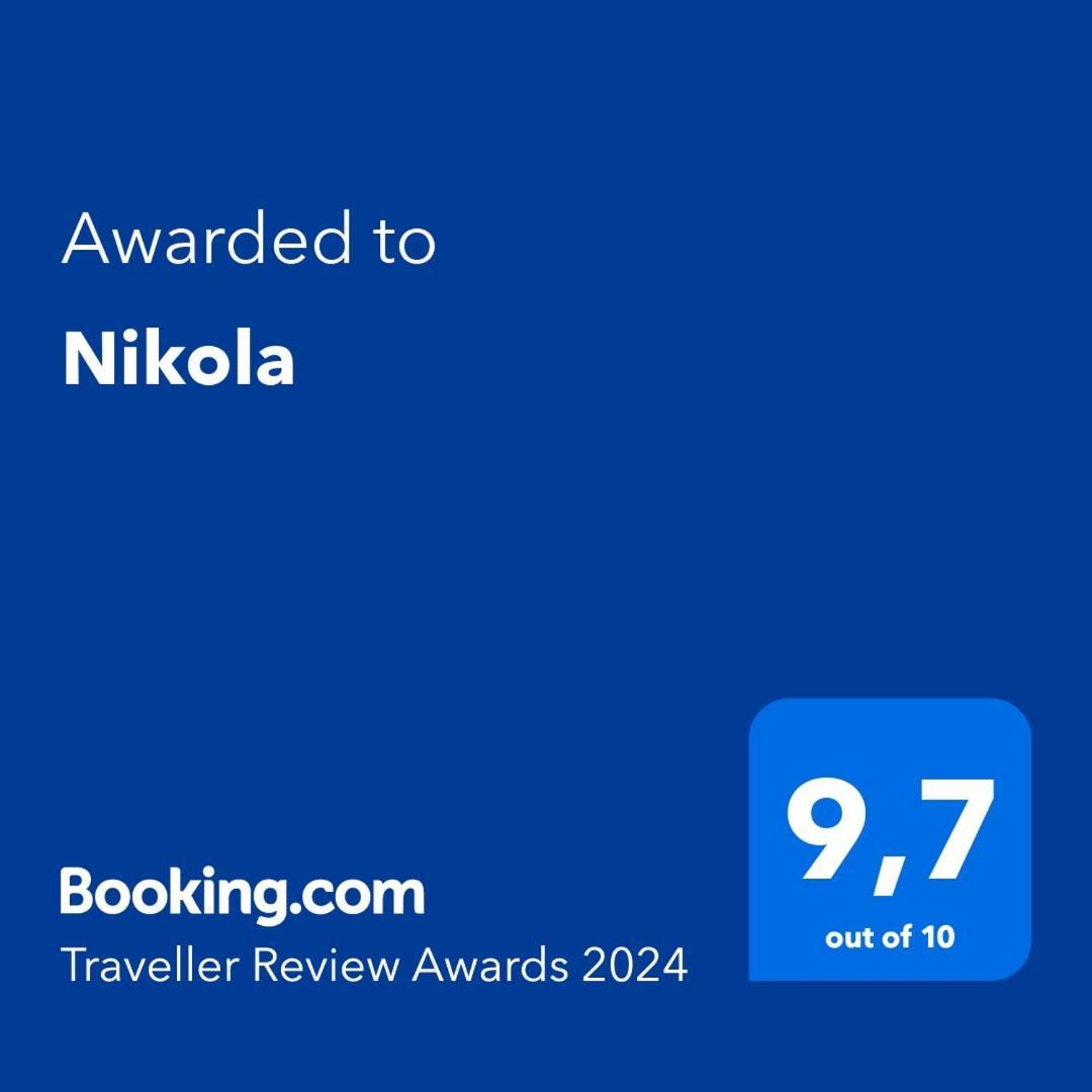 Nikola * Neum